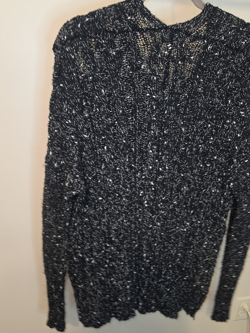 Altar'd State Black & White Marled V-Neck Sweater - Picture 4 of 4